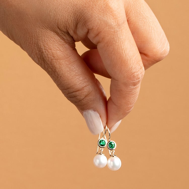 Zlaté perlové náušnice s lab-grown smaragdy Truett 142453