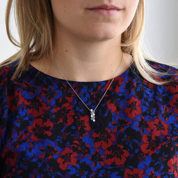 Safírový přívěsek s diamanty 86022