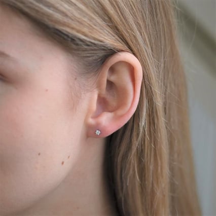 Minimalistické náušnice s moissanity Catarina