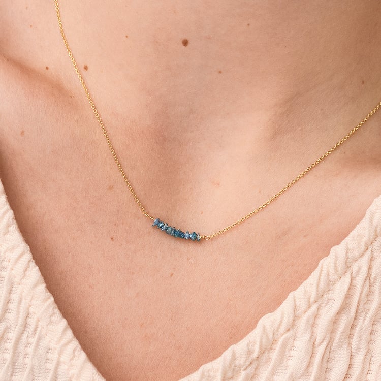 Zlatý choker s nebroušenými modrými diamanty Inaku 155197