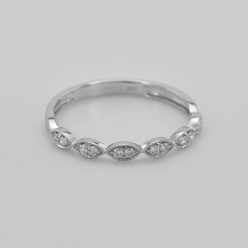 Něžný eternity prsten s lab-grown diamanty Talita