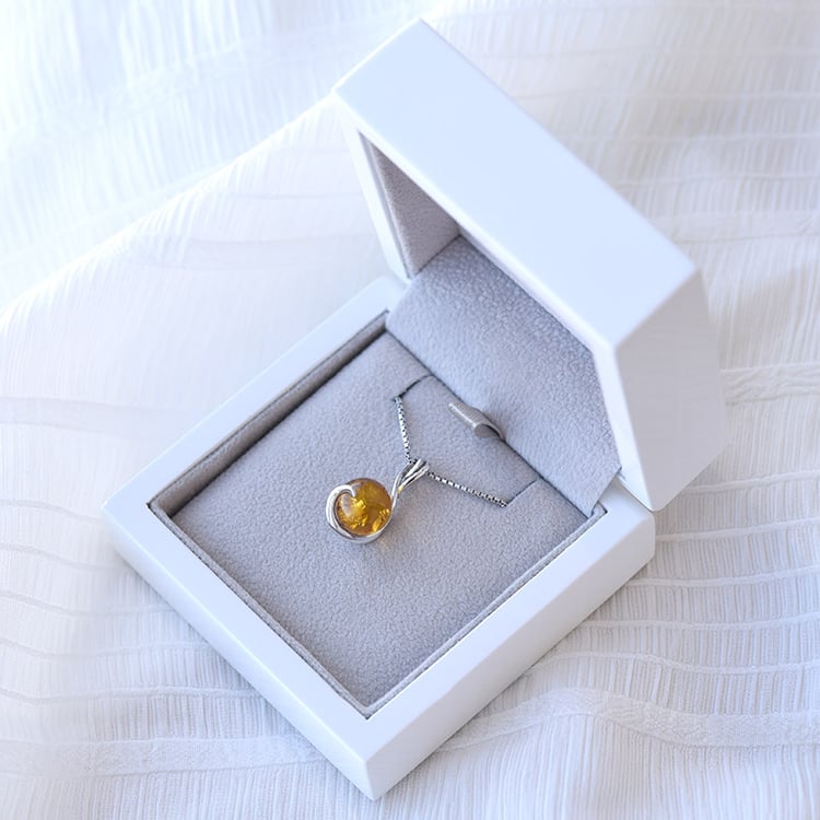 Jantarový náhrdelník 69223