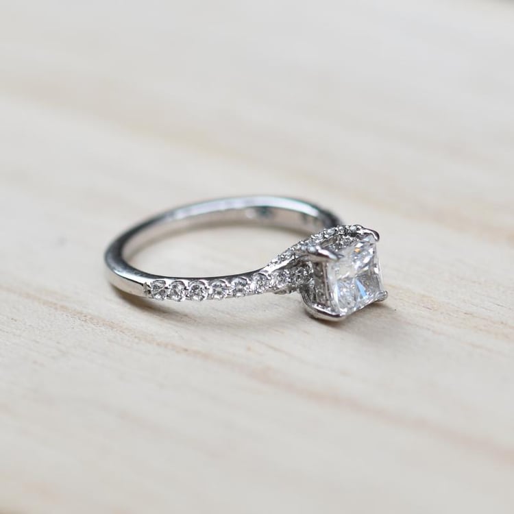 Zlatý diamantový prsten 49608