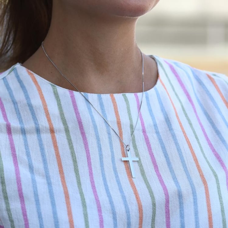 Stříbrný přívěsek křížek 47589