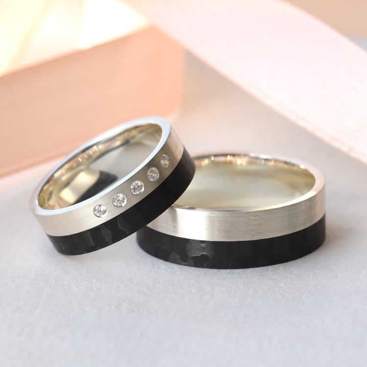 Karbonové snubní prsteny ze zlata 77688
