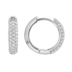 Stříbrné pavé kruhové náušnice s bílými topazy Shaviv