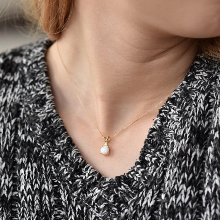 Náhrdelník s opálem 25828