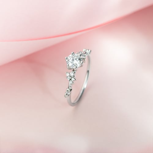 Romantický zásnubní prsten s diamanty Therese