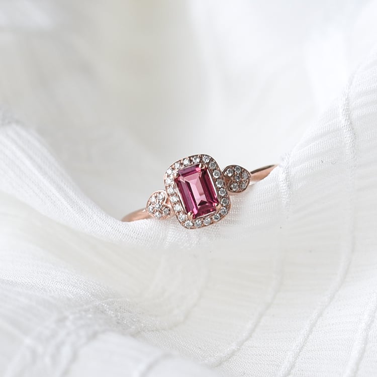 Prsten s emerald turmalínem a diamanty 64035