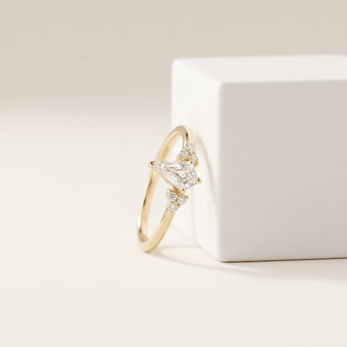 Prsten s 0.57ct IGI certifikovaným lab-grown diamantem Kettil
