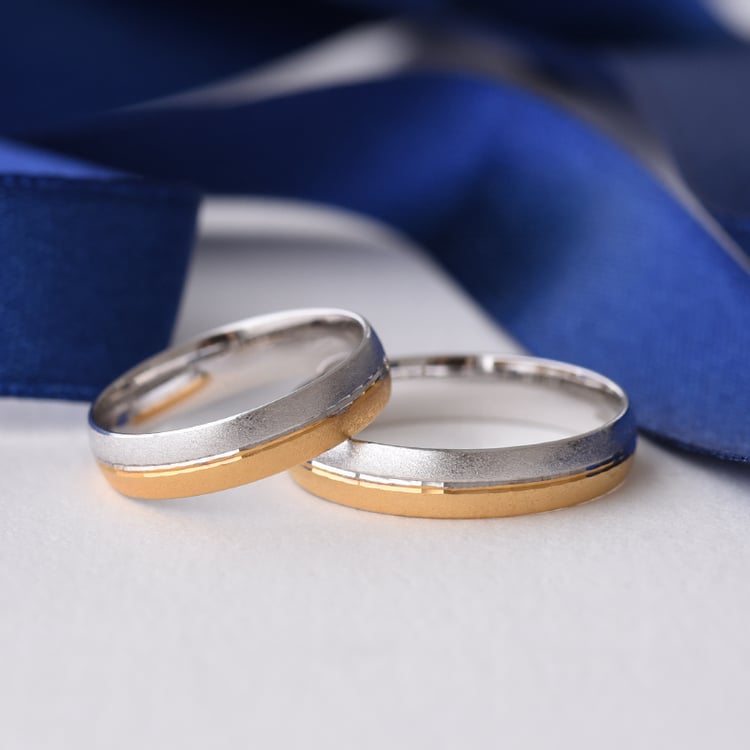 Snubní prsteny z matného zlata 76328