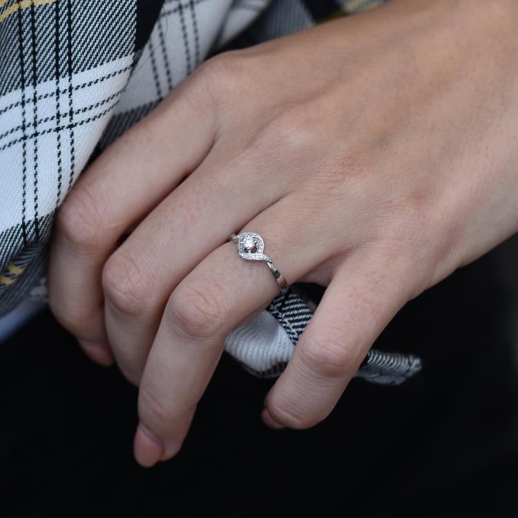 Prsten s diamanty 35525