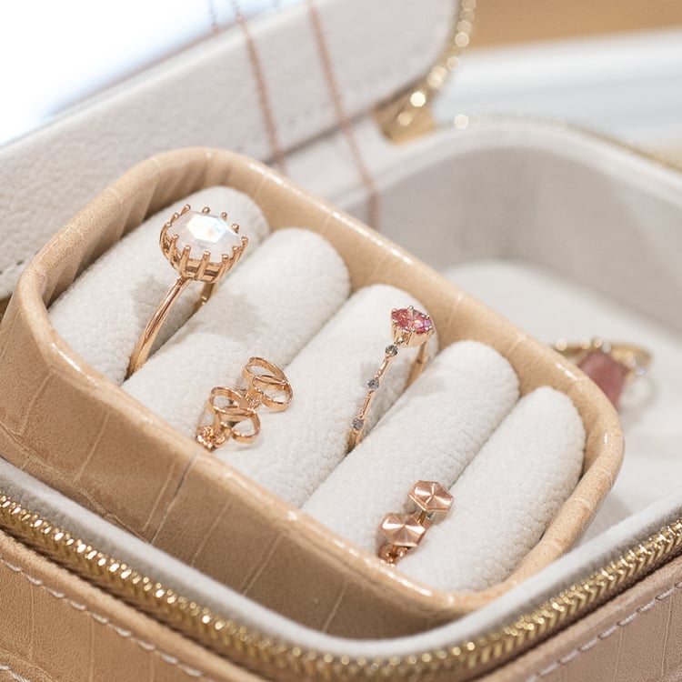 Zásnubní prsten s měsíčním kamenem Tutie 118616