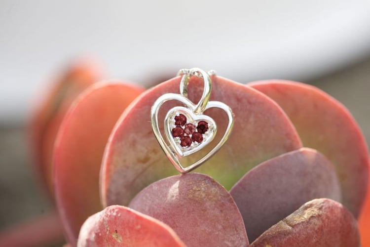 Srdce s granáty 8124