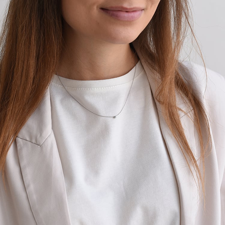 Minimalistický náhrdelník s černým diamantem 71417