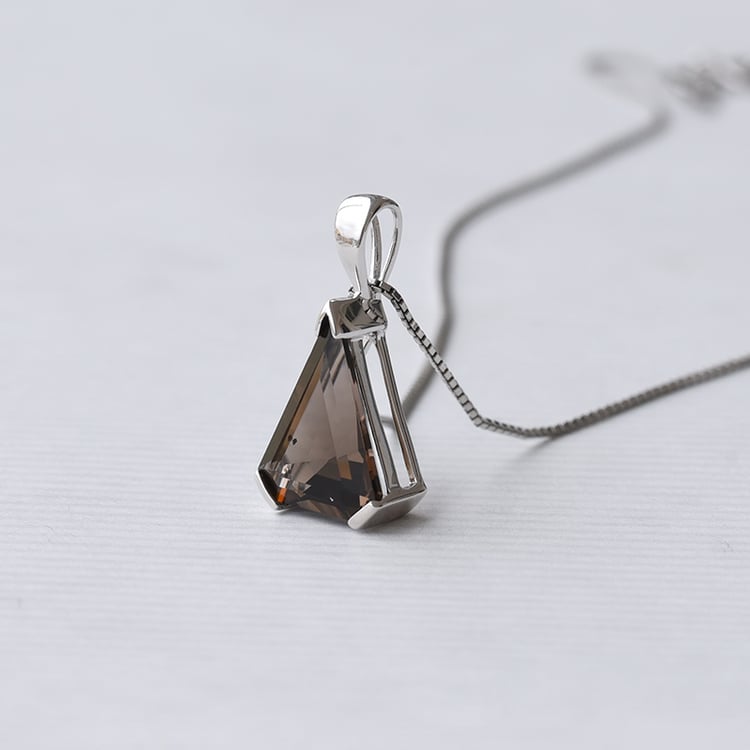 Stříbrný náhrdelník s kouřovým quartzem 71267