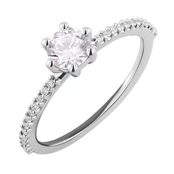 Stříbrný zásnubní prsten s moissanitem a lab-grown diamanty Cynthia
