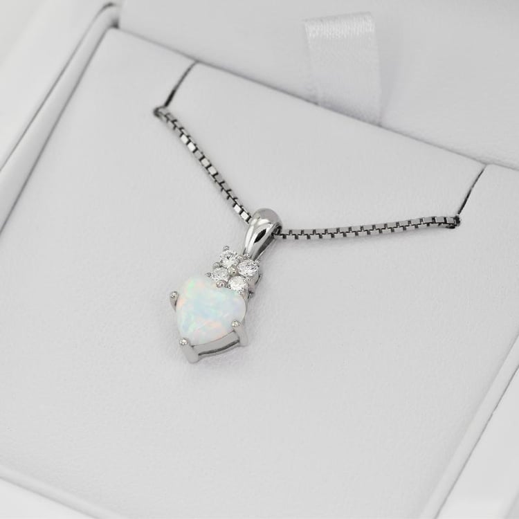 Náhrdelník s opálem 23331