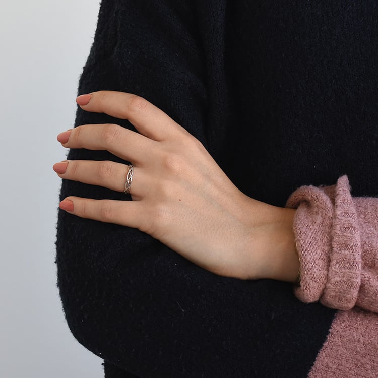 Zlatý proplétaný snubní prsten 71344