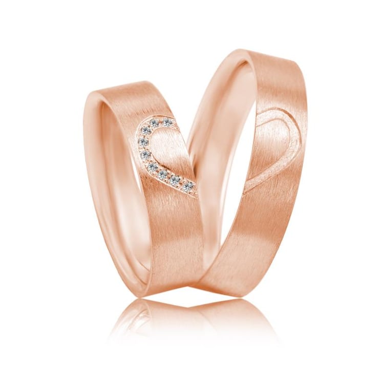 Zlaté snubní prsteny se srdcem 23484