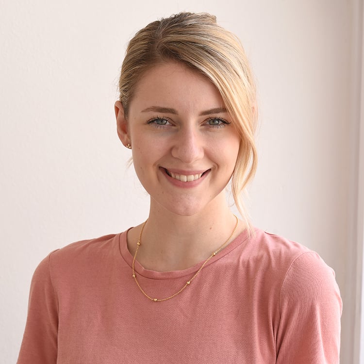 Minimalistický stříbrný pozlacený řetízek 66541