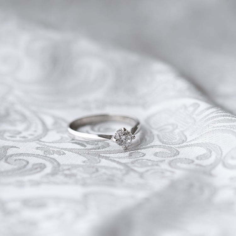 Prsten s diamantem 89438