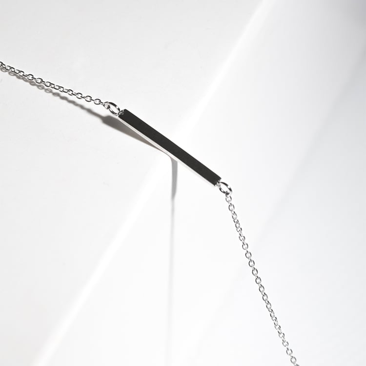 Zlatý minimalistický náramek Bar 125935