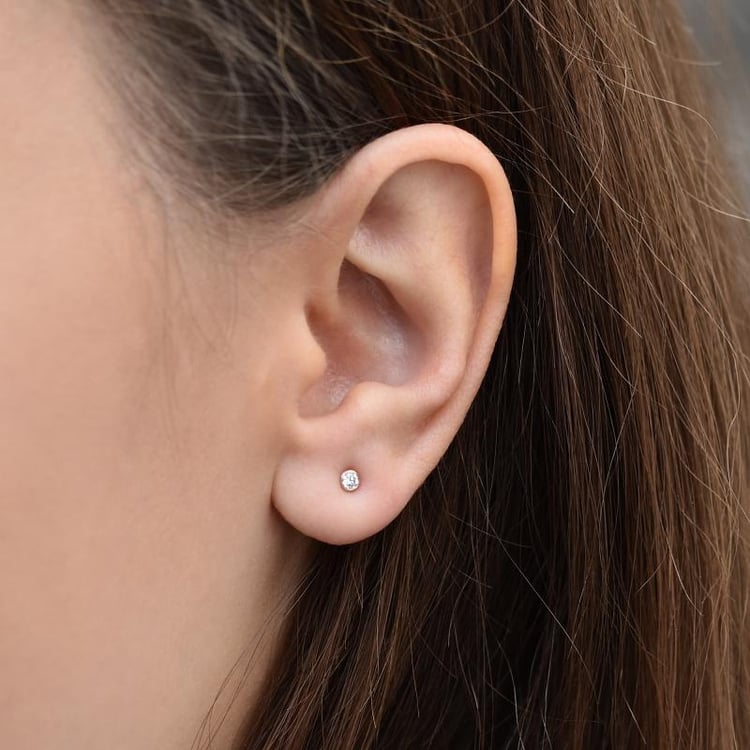 Stříbrné minimalistické bezel náušnice s lab-grown diamanty Tofine 150309