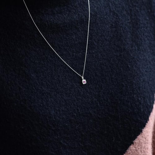 Safírový halo přívěsek s diamanty Ketzia
