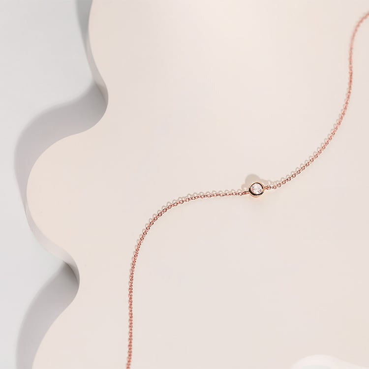 Stříbrný minimalistický náramek s měsíčním kamenem Bonato 153299