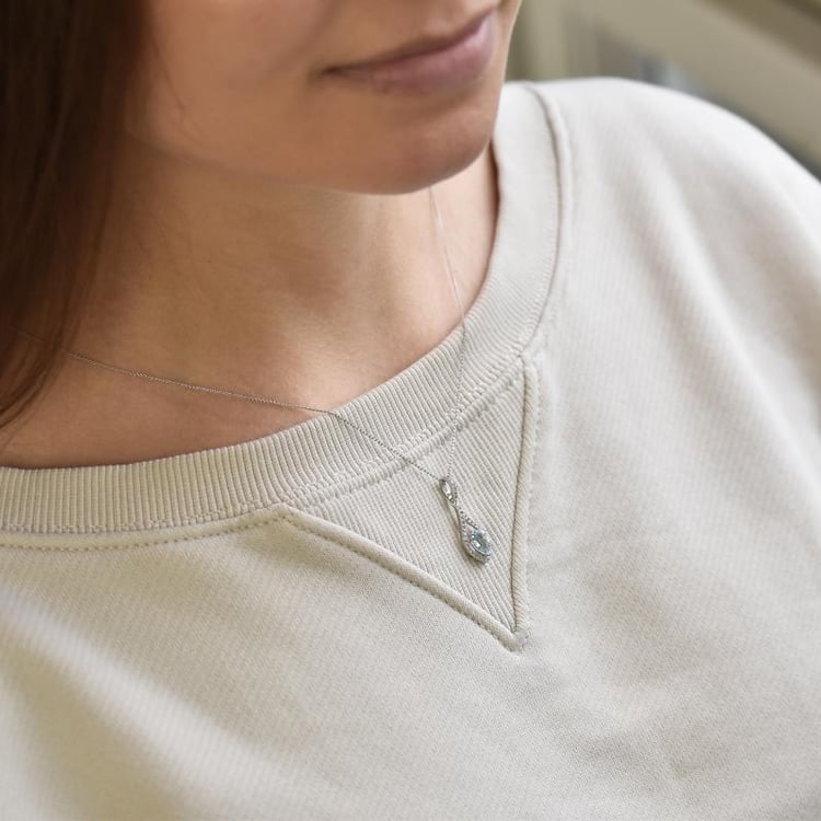 Náhrdelník s akvamarínem 38888