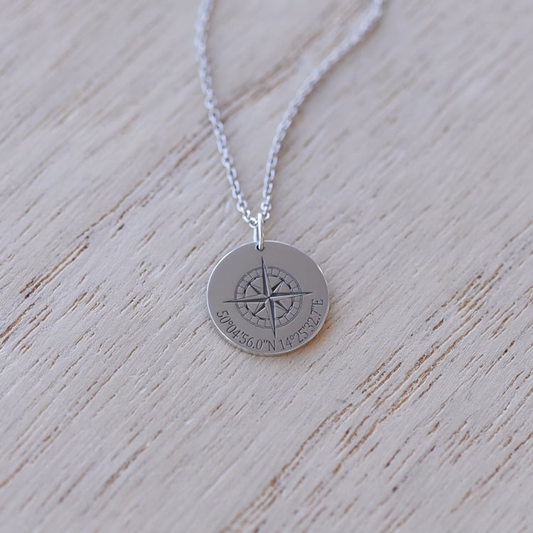 Zlatý přívěsek s gravírem souřadnic 60055