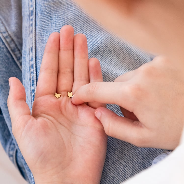 Šroubovací náušnice ve tvaru hvězdiček Malý princ 122255