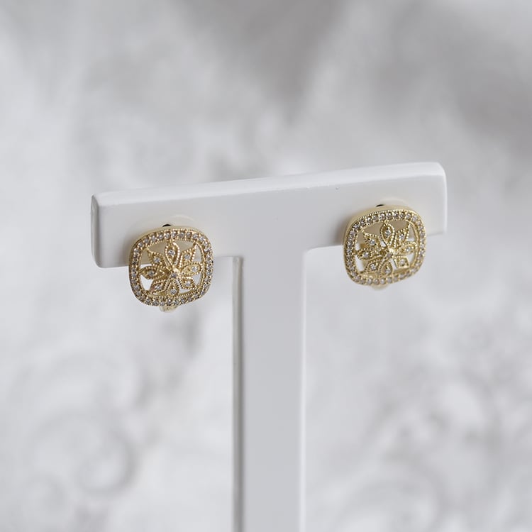 Květy s diamanty v náušnicích 64253