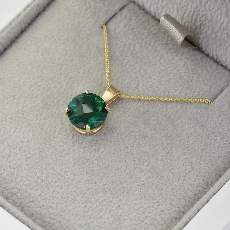 Zlatý přívěsek se smaragdem 23315