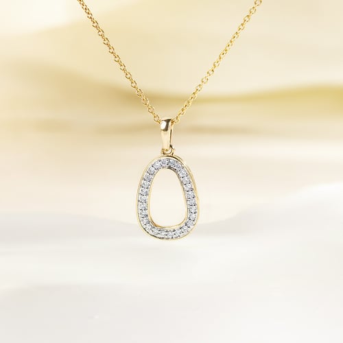 Zlatý přívěsek s lab-grown diamanty Evie