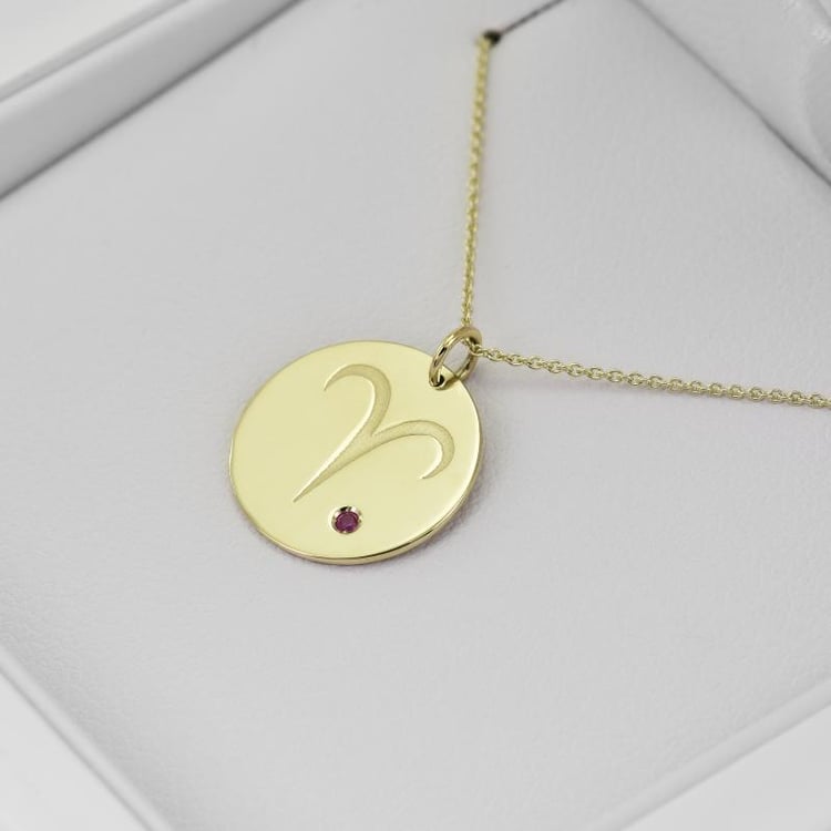 Stříbrný přívěsek se znamením a rubínem Beran 103387