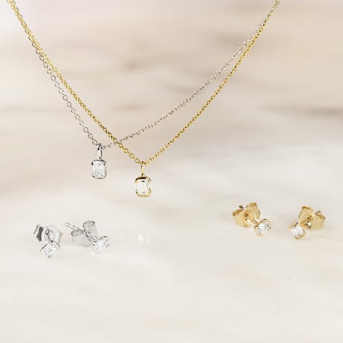 Minimalistický přívěsek ze stříbra s emerald diamantem Lias