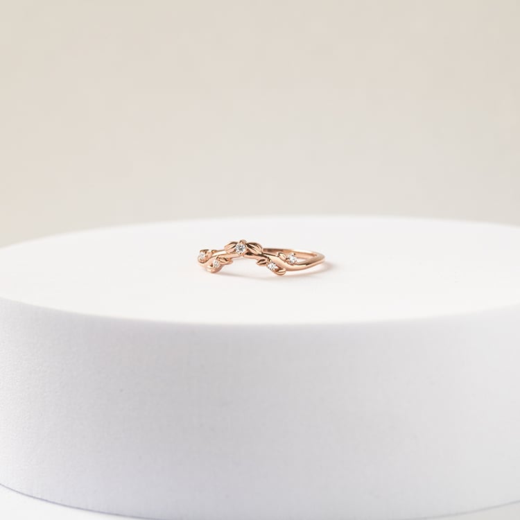 Vykrojený prsten ve tvaru větvičky s diamanty Aiden 141397