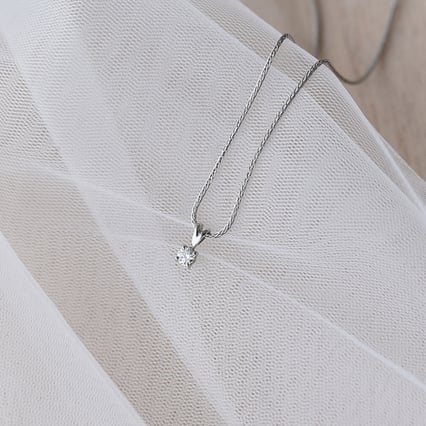 Platinový přívěsek s diamantem Jadell