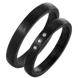 Ploché karbonové snubní prsteny s diamantem Dammu