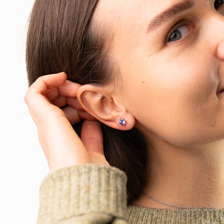 Zlaté náušnice s okrouhlými tanzanity Hulda 147459