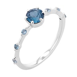 Prsten s londýnským topazem a postranními švýcarskými topazy Imelda