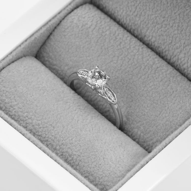 Prsten ze zlata s diamanty 51732