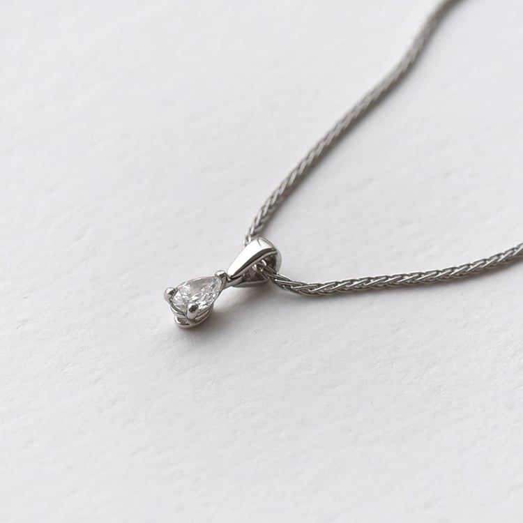 Platinový náhrdelník 72932