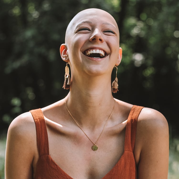 Stříbrný pozlacený přívěsek z kolekce #ZaNormalniHolky s gravírem I shine 45887