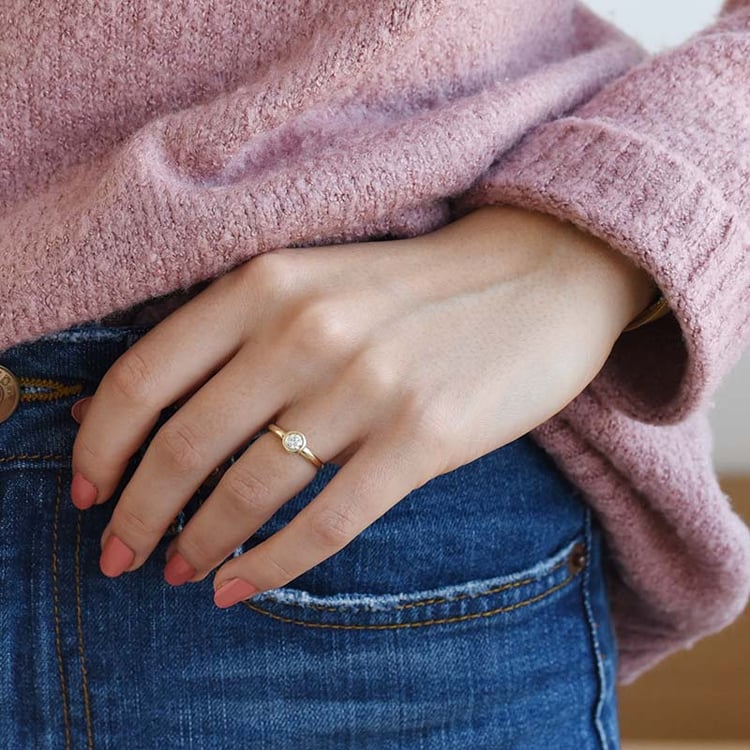 Zlatý diamantový prsten 89183