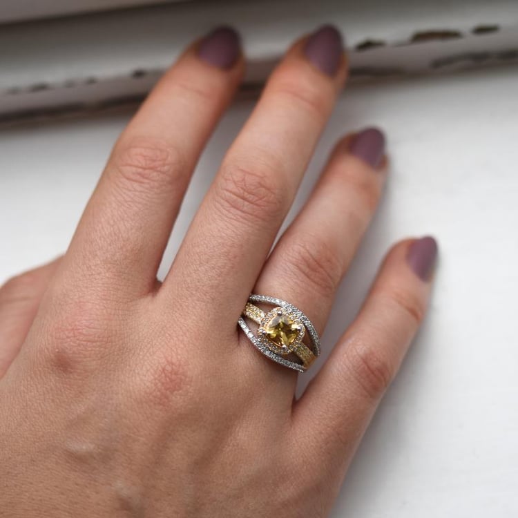 Stříbrný prsten s cushion citrínem 26462