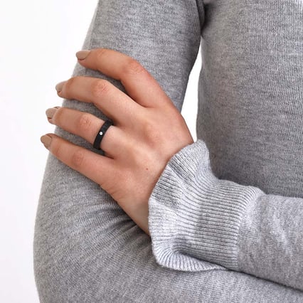 Karbonové snubní prsteny s diamantem Noits