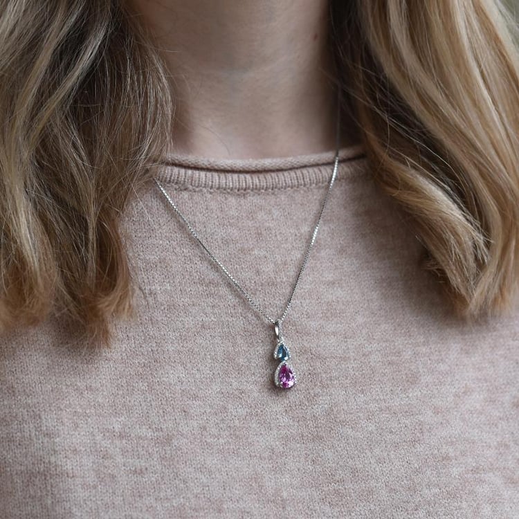 Stříbrný náhrdelník se safírem 50655